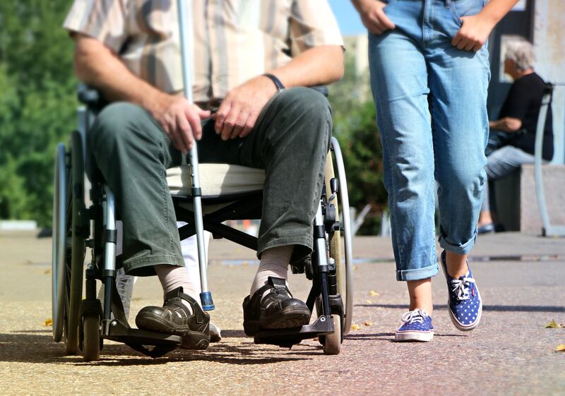 Studenti con disabilità: come funziona l’assegno per l’assistenza