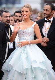 Blake Lively, pancione su red carpet 5