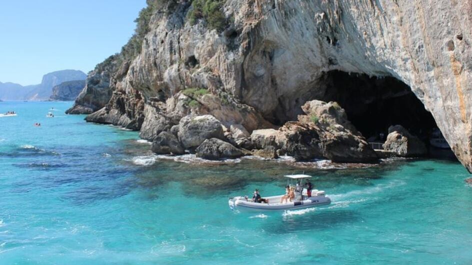 Dalla Sardegna alle spiagge del Veneto: "Prenotazioni record, c'è voglia di mare"