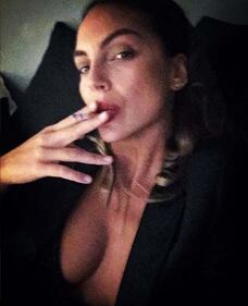 Sotto il vestito niente: Sarah Nile hot su Instagram 17