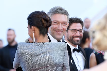 Vincent Cassel e Tina Kunakey si sposano ad agosto 1