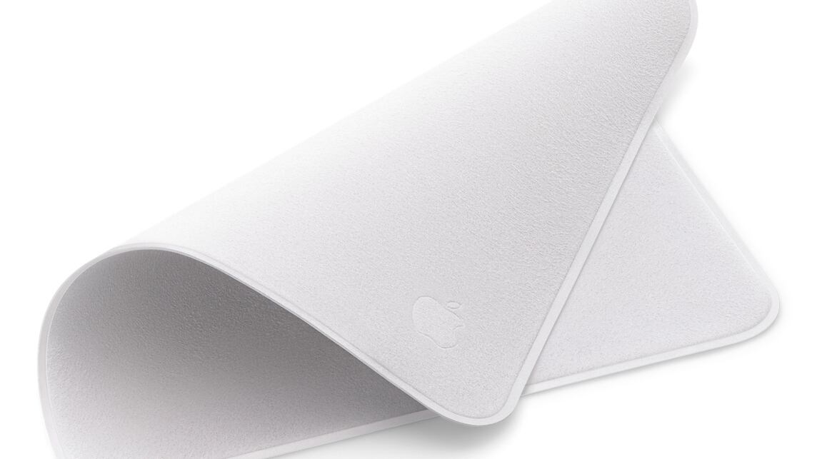 Ora Apple vende pure il panno per pulire i device (ma costa 25 euro)