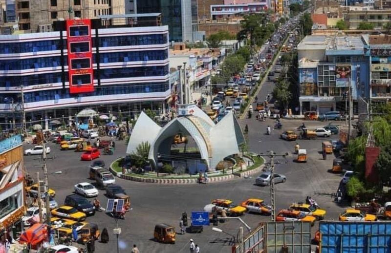 Herat, in periferia arrivano i talebani ma in centro la vita scorre quasi normale 4