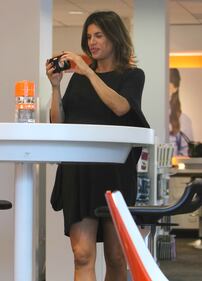 Elisabetta Canalis, shopping col pancione a Los Angeles 2