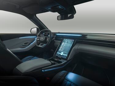 Le foto del nuovo Ford Explorer 2023 17