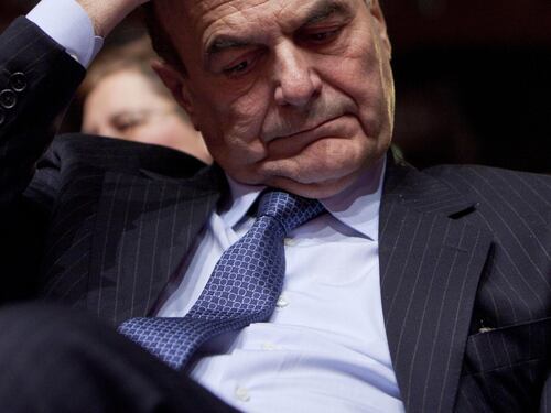 Bersani ammette la sconfitta: "Noi primi, ma non vincitori". E c'è chi vuole la sua testa