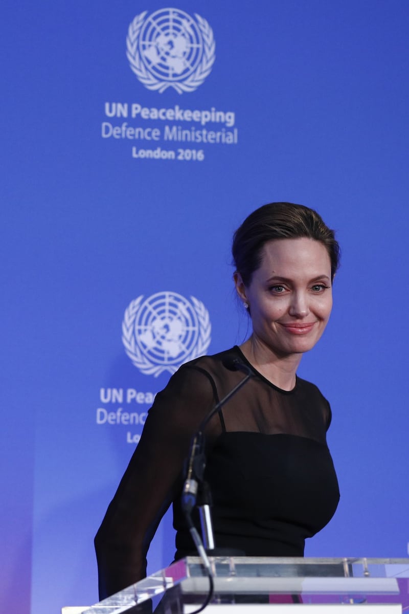 Angelina Jolie, Brad Pitt e Jennifer Aniston: foto 13