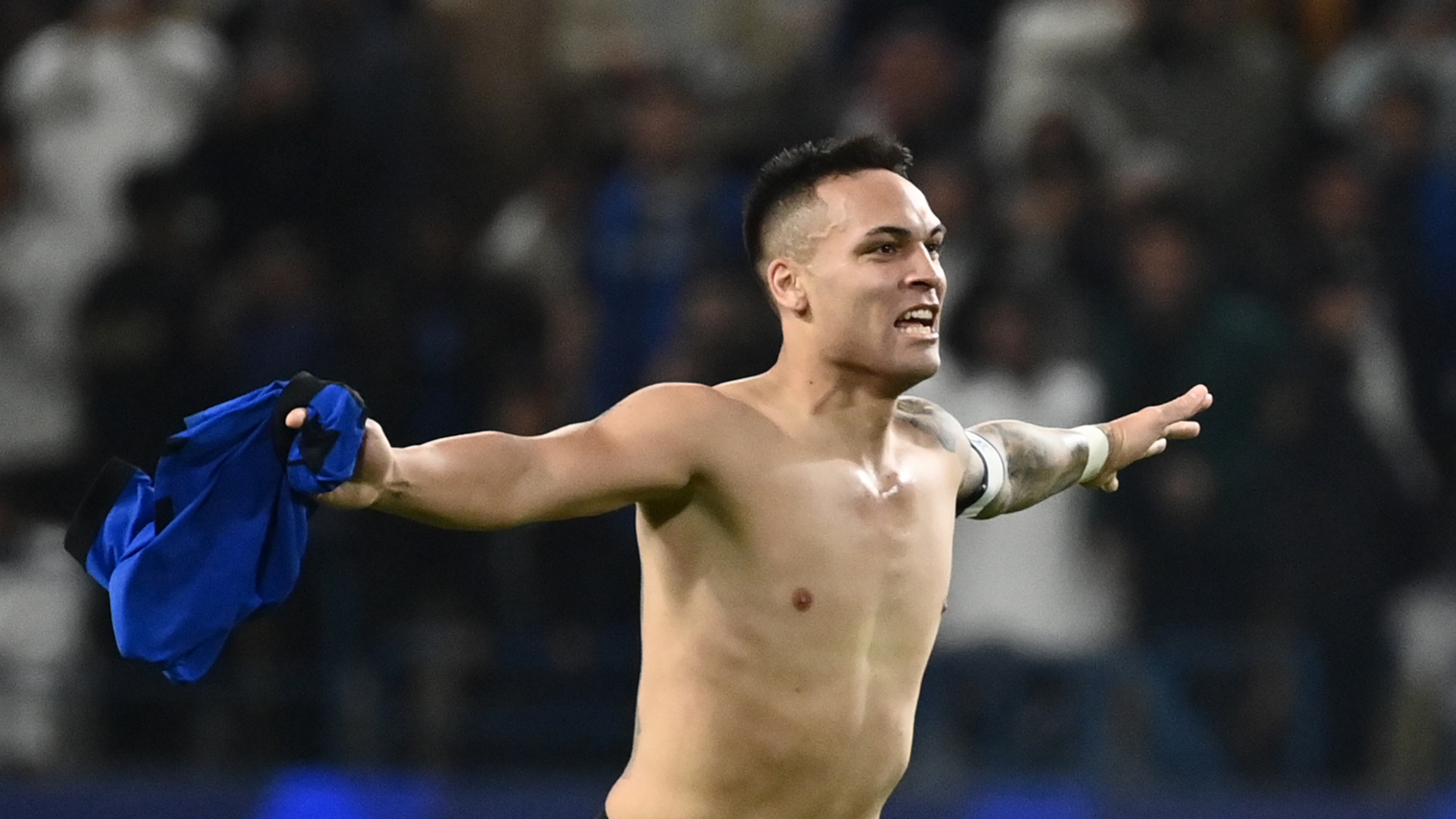 Il tifo di mezza Serie A per il Napoli e l'Inter nella corsa Champions