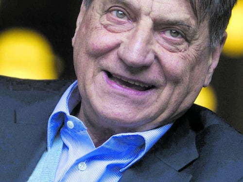 "Dura un attimo il giorno", la cultura illumina in eterno