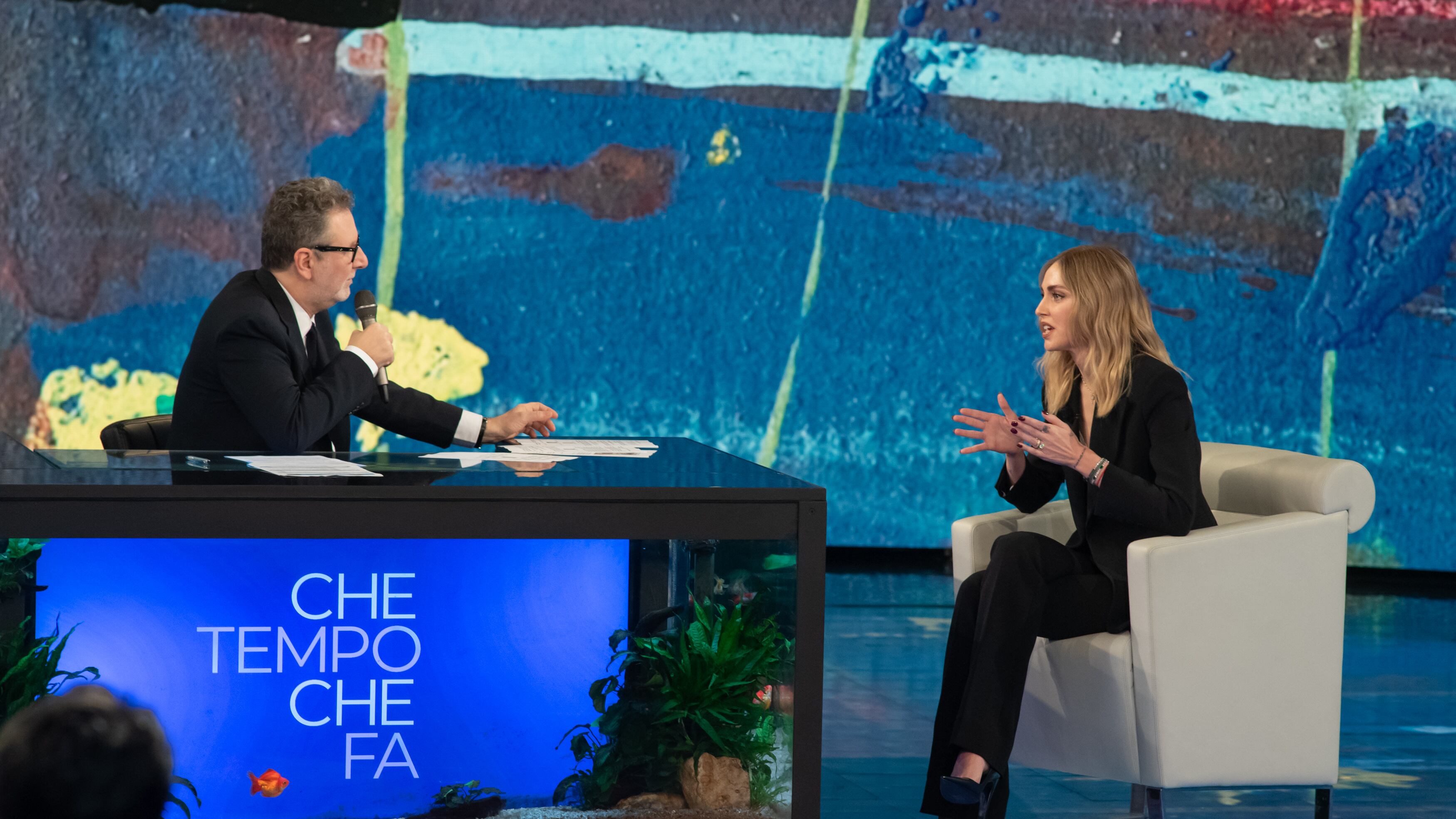 "Fraintendimento e buona fede? Dolo e falsi". Valanga di critiche per Ferragni dopo Fazio