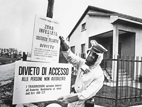 Disastro di Seveso, 50 anni fa la fuoriuscita di diossina. Mattarella: "Ci furono reticenze e occultamenti gravissimi"