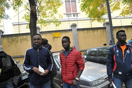 I centri sociali festeggiano coi migranti 18