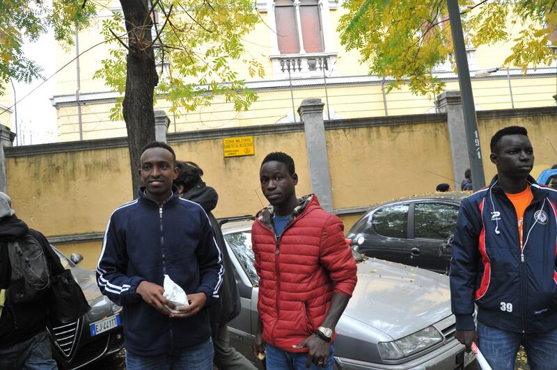 I centri sociali festeggiano coi migranti 18