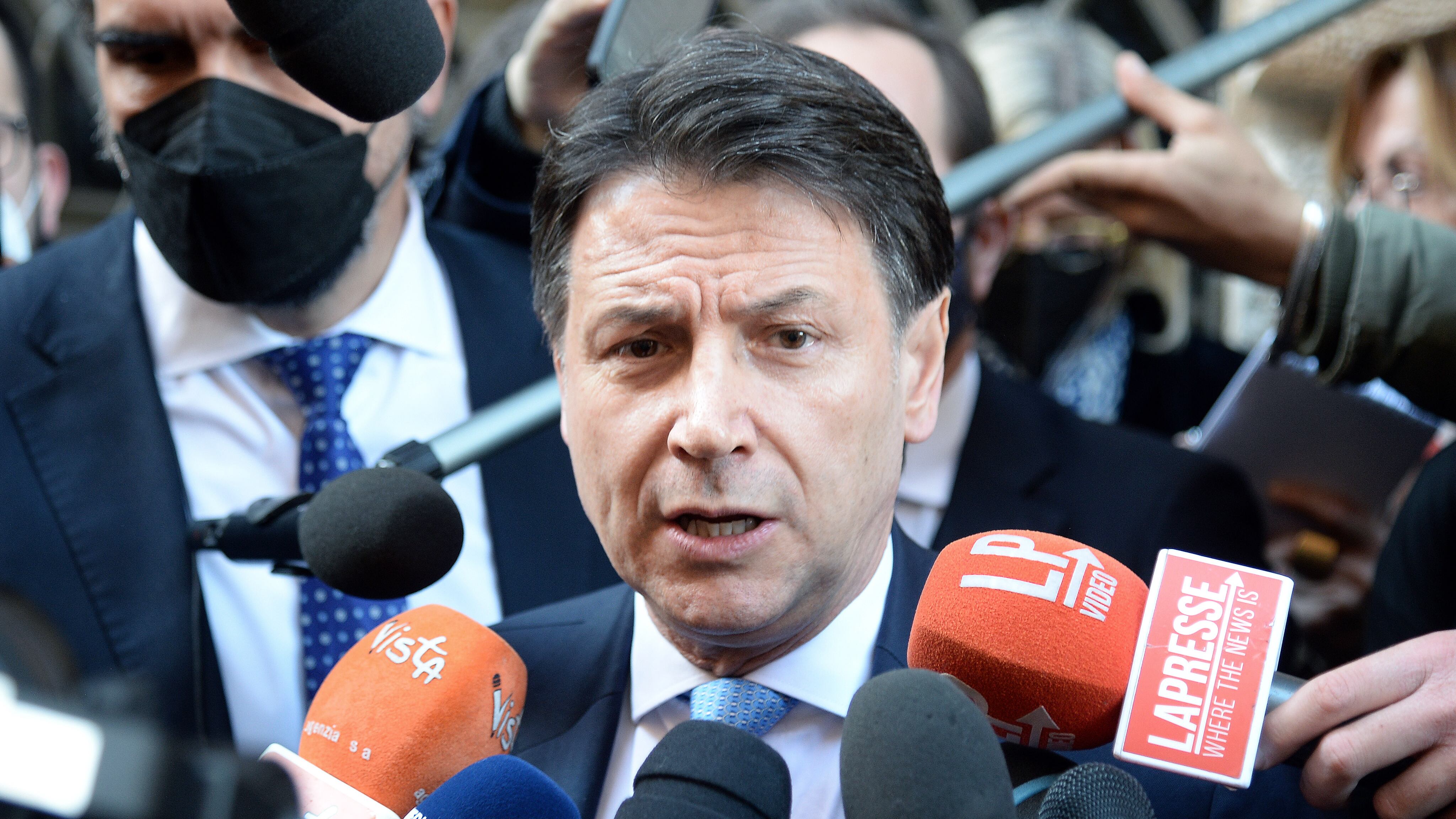 Conte pacifista anti Draghi ma con lui a Palazzo Chigi le spese militari sono salite