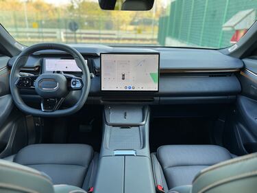 Lynk & Co 08: la gallery del nuovo suv ibrido plug-in 16
