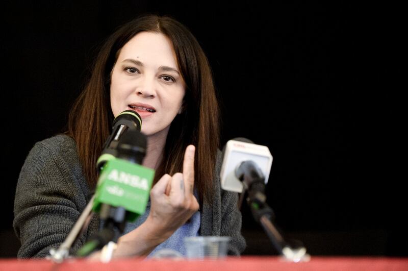 Scandalo molestie, le accusatrici 3