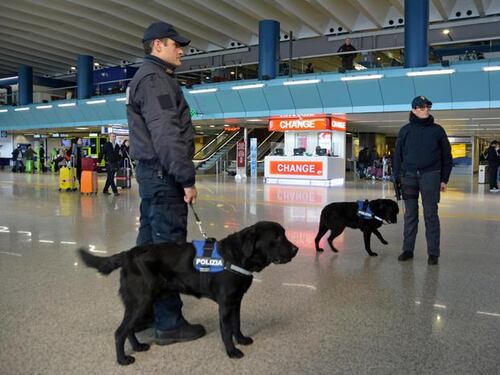 Terrorismo, la polizia: "Falle gravissime nella rete di sicurezza"
