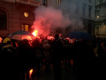 Contro la Prima della Scala 1
