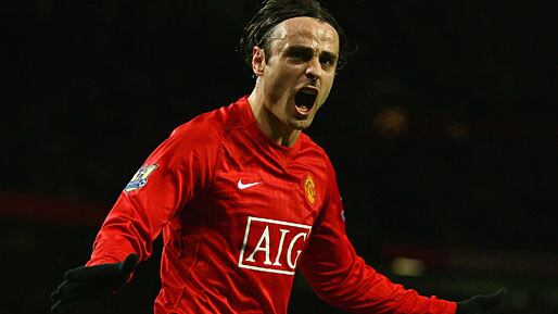 Berbatov fa il furbo: vola a Firenze, tratta con la Juve