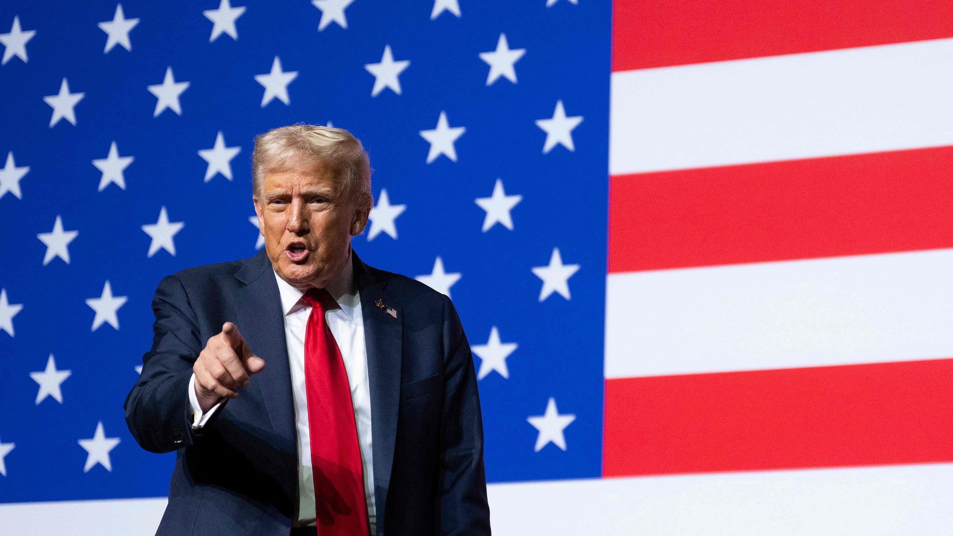 La pressione dei falchi anti Pechino su Trump: cosa succede davvero tra Usa e Cina