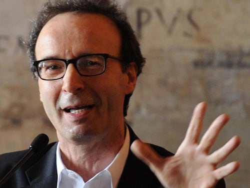 La Lega attacca Benigni: "Chi paga viaggio negli Usa?"
