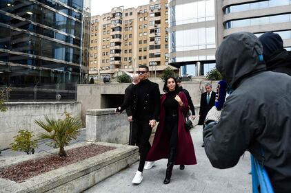 Cristiano Ronaldo e Georgina Rodriguez a Madrid: ecco gli scatti della coppia 6