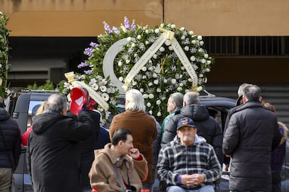  Latina, i funerali di Alessia e Martina Capasso 13