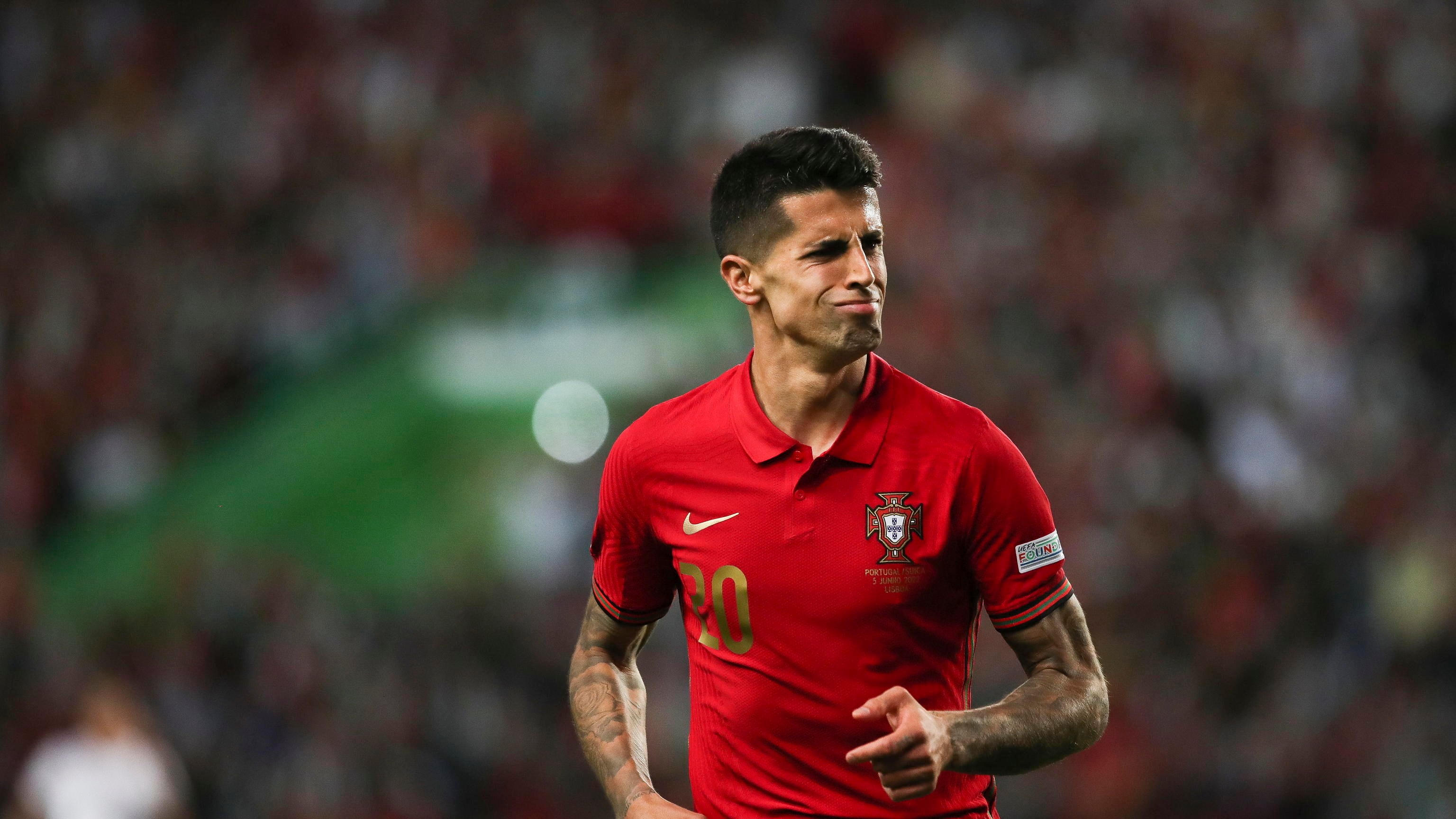 Cancelo... riaperto in cambio di Acerbi di nuovo da Inzaghi