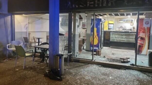 Francia, bomba a mano in un bar: dodici feriti, due gravi