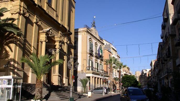 Partecipano ad un funerale e vengono denunciati per violazione al decreto