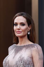 Angelina Jolie troppo magra, Brad Pitt le lancia un ultimatum 36