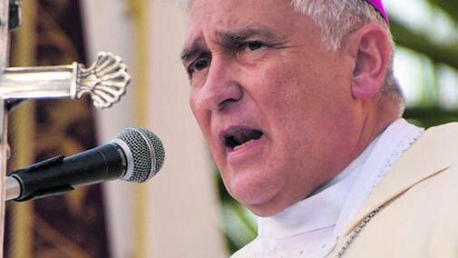 Abusi, il Vaticano indaga sul vescovo: la denuncia di un ex seminarista