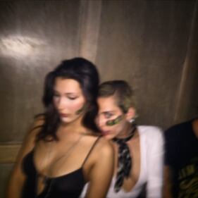 Pizza, gattini, nudità e drag queen: la vita privata in pubblico di Miley Cyrus 20