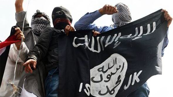 Fingeva di sparare sui passanti, espulso clandestino radicalizzato