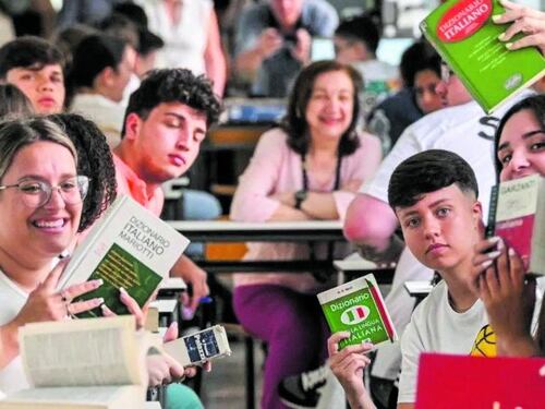 Scuola, il Sud arranca. Uno studente su due finisce le superiori e non sa l'italiano