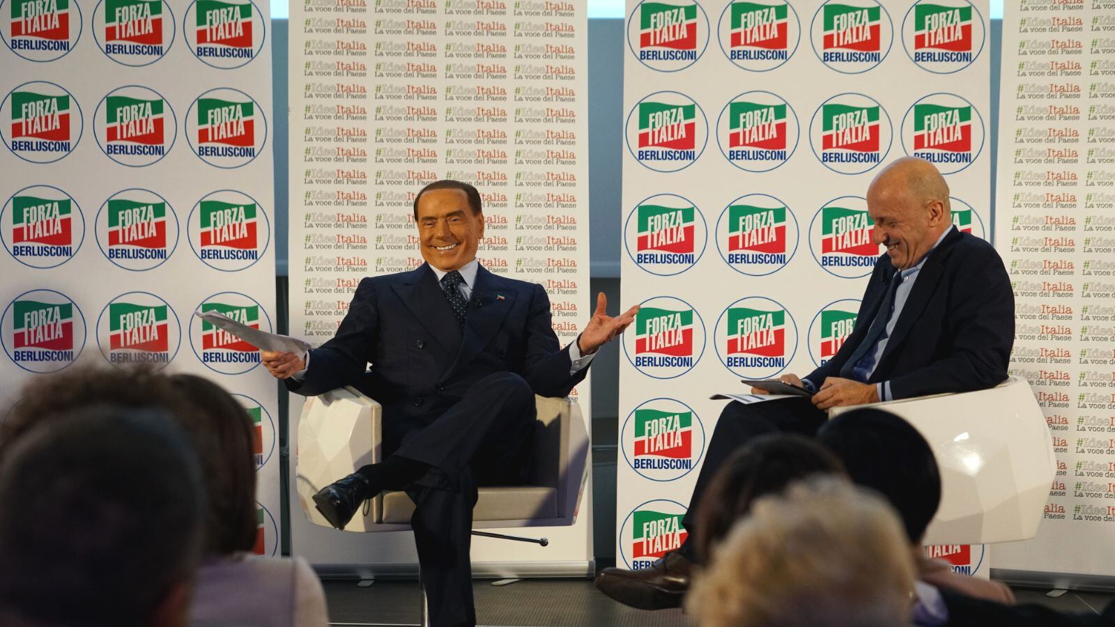 Berlusconi va a tutto gas: "Io? Un 40enne. Ecco come sarà il mio governo"