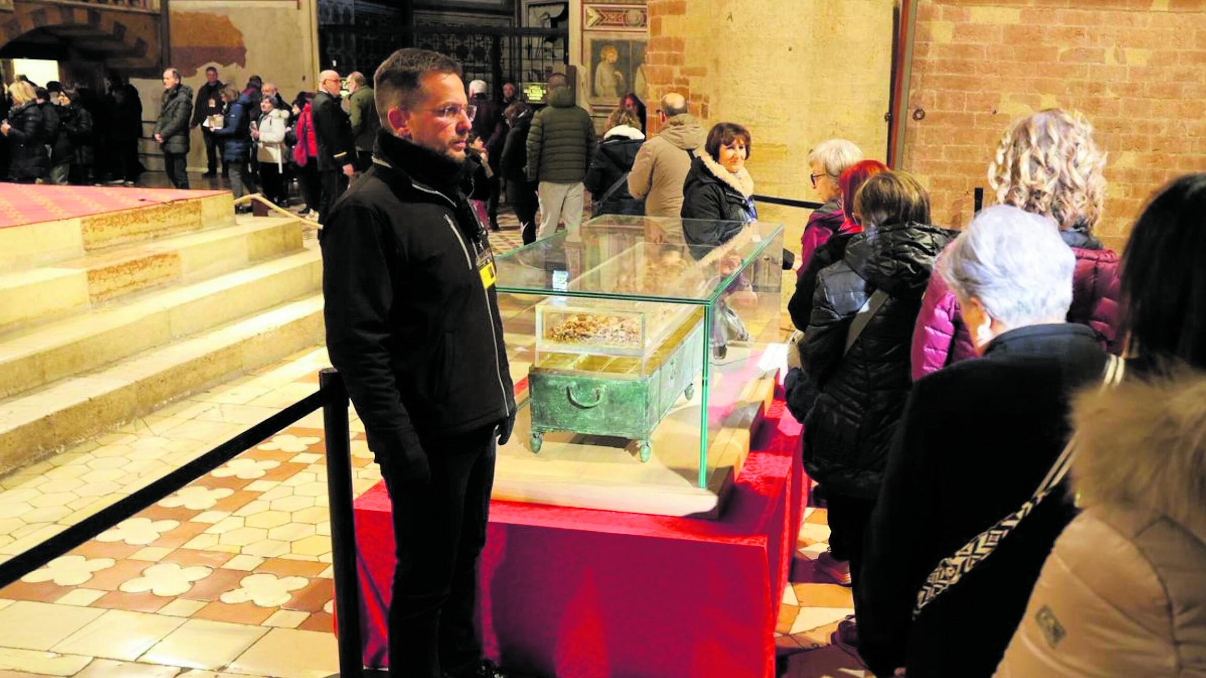 La truffa delle reliquie di San Francesco: vendute per migliaia di dollari ma sono false