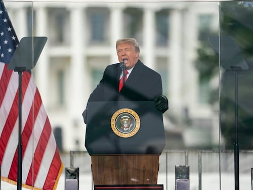 Trump anti-bavaglio. "Libertà di parola sotto attacco come mai prima"