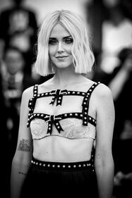 Cannes, reggiseno scintillante per Chiara Ferragni 5