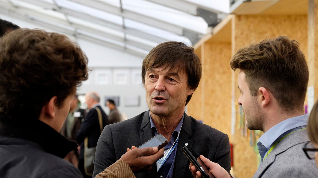 La nipote di Mitterand: "Il ministro Hulot mi violentò a 20 anni"