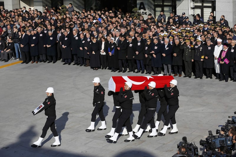 A Istanbul i funerali degli ufficiali uccisi 6