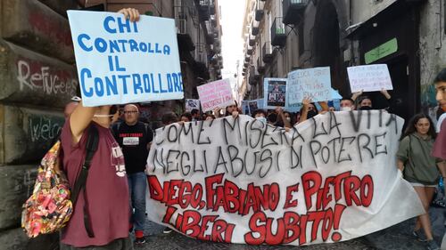 Arrestati tre attivisti, manifestano i centri sociali 2