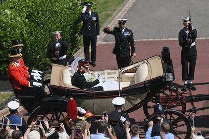 Royal Wedding: il giro in carrozza di Harry e Meghan 6