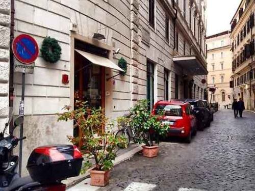Marino vende la sua auto alla moglie, ma la Panda resta in divieto di sosta
