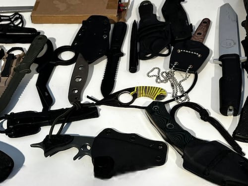 Machete, coltelli e armi etniche: le tecniche dei criminali per colpirci