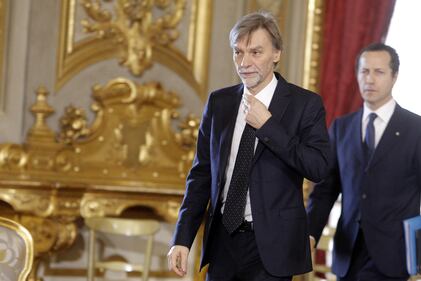 Boschi in blu elettrico, Mogherini in rosa: i colori del governo 6