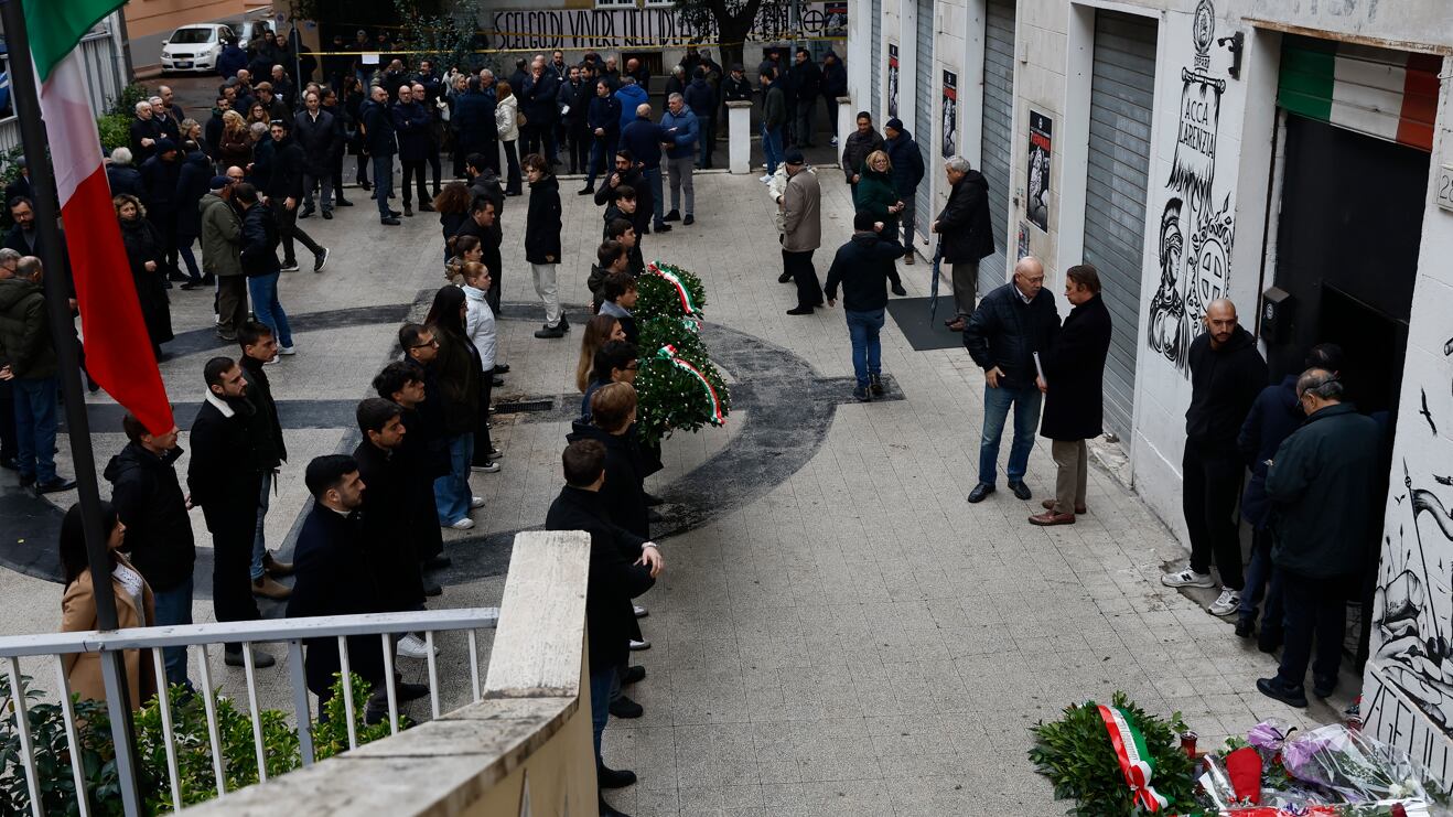 Acca Larentia, per attaccare Meloni la sinistra porta il caso in Europa