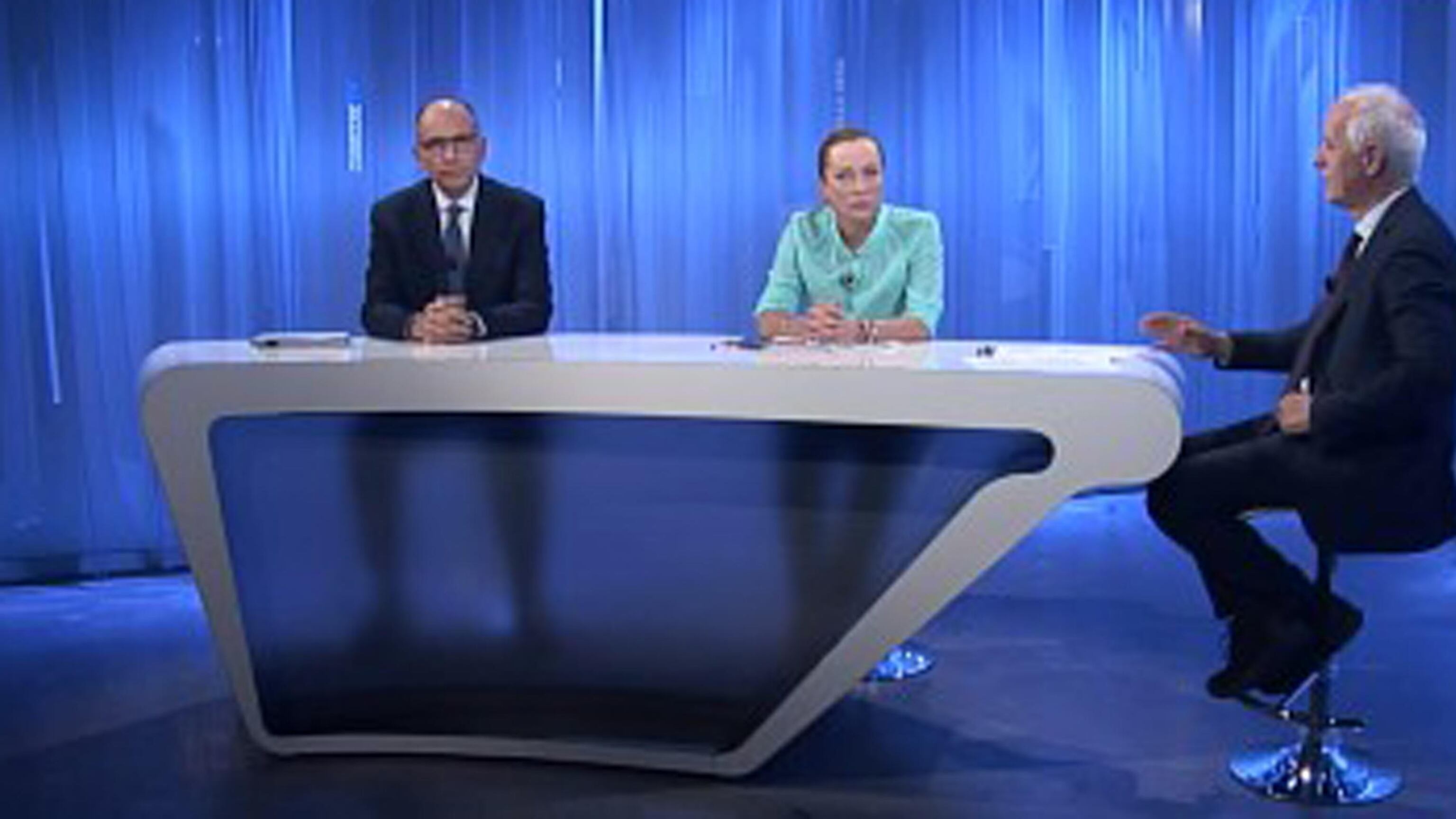 "Non l'ha mai sostenuto", "Fake news". Tra Letta e Meloni è scontro sul Next Generation Eu