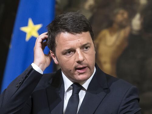 Renzi escluso dal vertice tra Merkel e Hollande