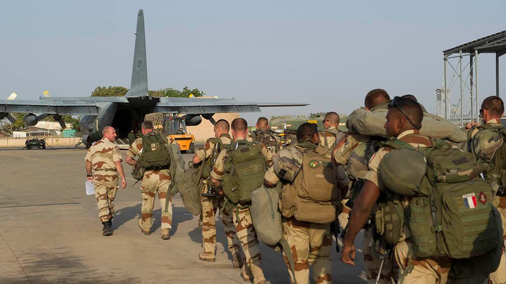 La Francia ci riprova in Libia: ora vuole fare guerra all'Isis